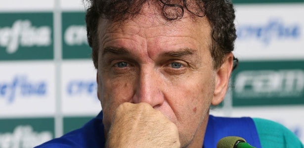 Cuca descarta 'Jesus-dependência' e pede doação ao Palmeiras em Londrina