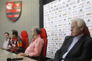 Rodrigo Caetano, Muricy Ramalho, Bandeira e Flávio Godinho: dúvidas no Flamengo