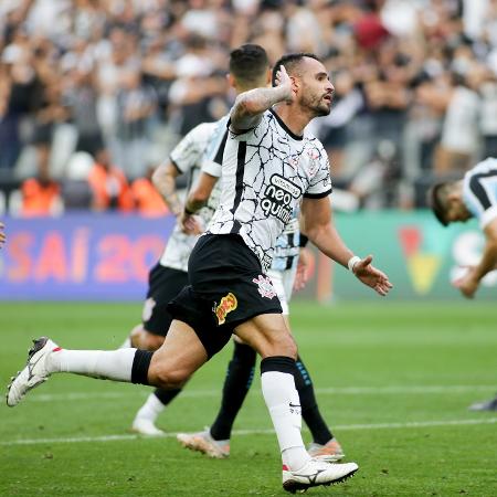 Em jogo de oito gols, Corinthians e Grêmio ficam no empate em