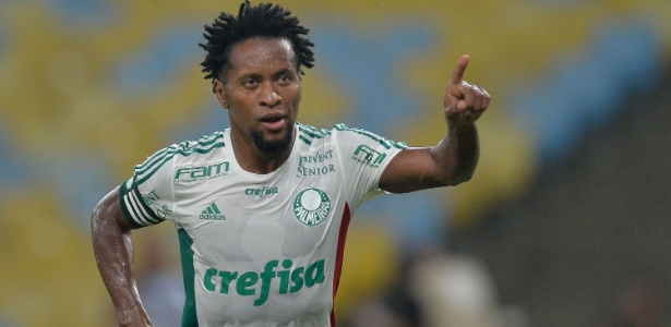 Zé Roberto compara Gabriel Jesus a Neymar e vê foco como diferencial