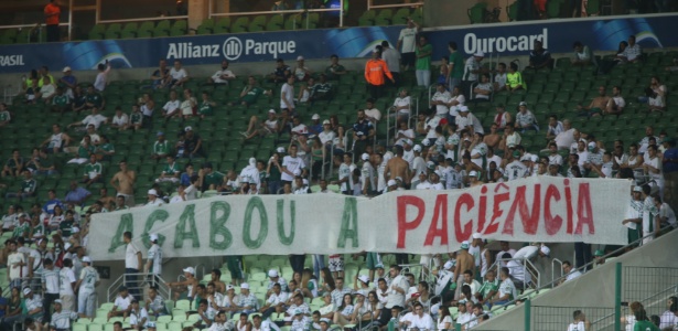 Elogios da gestão Nobre viram instrumentos para pressão no Palmeiras