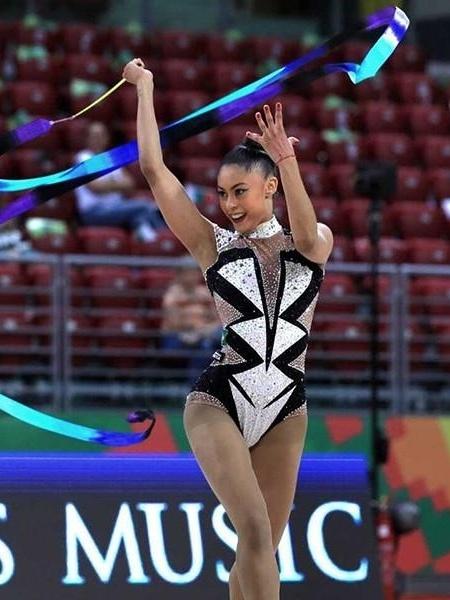 Bárbara Domingos encerra Mundial de Ginástica Rítmica com posição inédita  para o Brasil