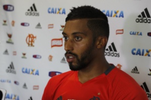 César Martins estava treinando em separado e irá retornar ao Benfica (POR)