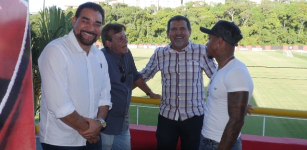 Marinho participou de reunião com dirigentes do Vitória no Barradão