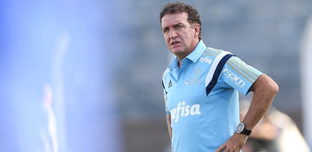 Palmeiras entra com pedido de liminar para ter Cuca contra o Corinthians