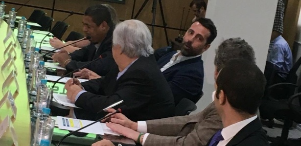 Cartola do Audax e corintiano, Vampeta diz: 