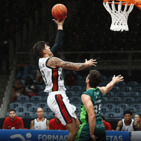 quanto tempo dura uma partida de basquete e seus intervalos? gostaria de  saber, por favor. 