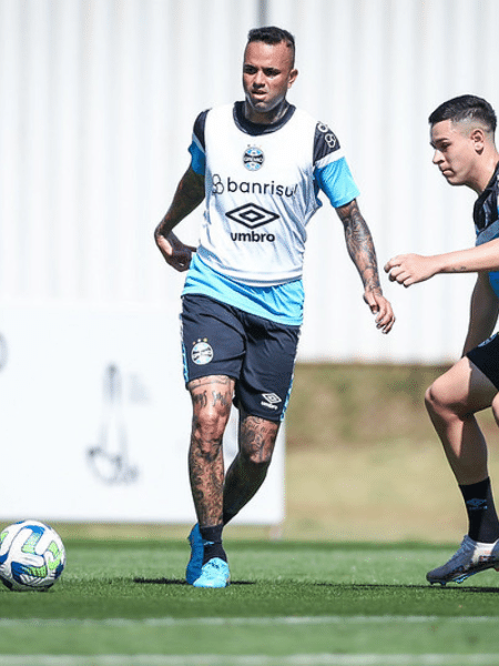 Grêmio faz último trabalho antes de enfrentar o Corinthians