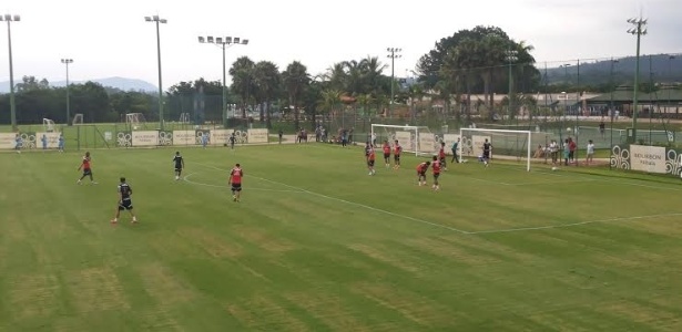 Próximo aos torcedores, Palmeiras recebe apoio na passagem por Atibaia