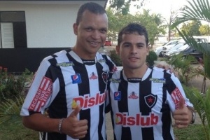 Warley reencontra Palmeiras e 