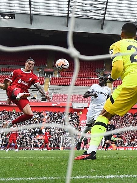 Inglês: Arsenal tropeça em casa e Manchester City pode 'colar' na  classificação