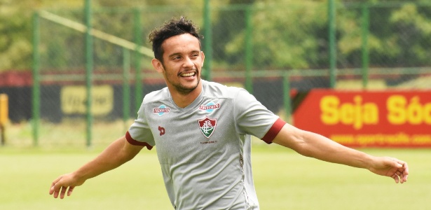 Palmeiras aposta em patrocinadora e tenta tirar Scarpa do Flu