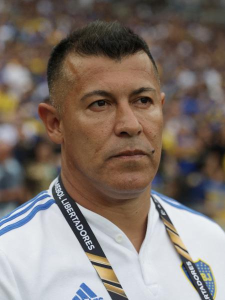 futebol manager Foto de técnico do Boca Juniors rezando viraliza