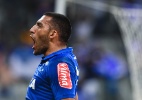 Gringos brilham, Cruzeiro aplica 4 no Corinthians e avança à semifinal