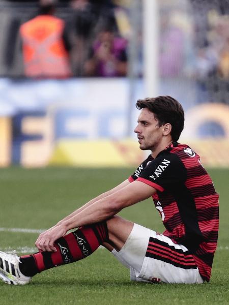 Flamengo divulga lista de relacionados com volta de Rodrigo Caio