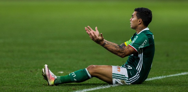 Dudu assume a faixa de capitão e busca marca importante diante do Coritiba