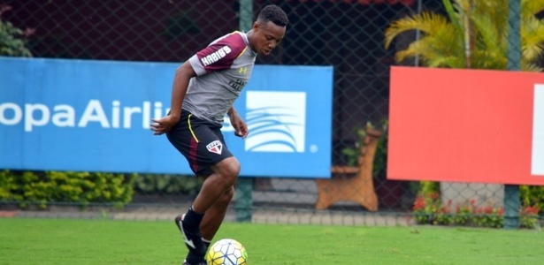 Wellington deve ser titular contra o Atlético-MG, no domingo