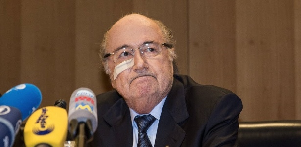 Com problema de saúde, Blatter falou sobre a punição da Fifa