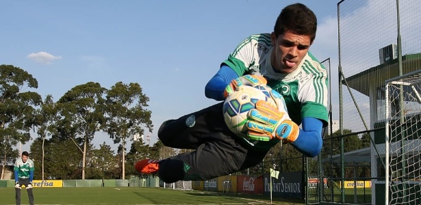 Cuca aposta em novato como substituto de Jailson para duelo na Vila Belmiro