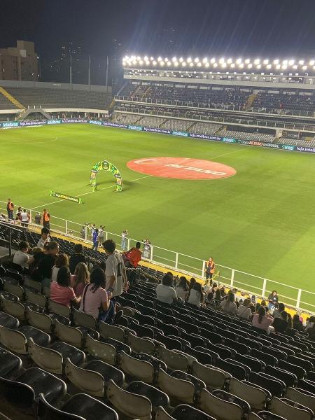 Clima de jogo: Santos faz treino aberto e torcida lota Vila BelmiroJogada  10