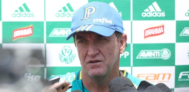 Cuca defende série invicta e tem Corinthians como 'freguês' na década