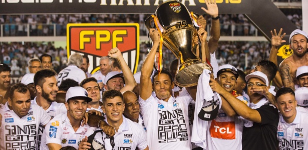 Santos levanta a taça de campeão paulista de 2016