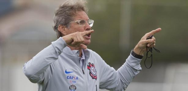 Metamorfose ambulante, Corinthians pega Chapecoense sem poder mais errar