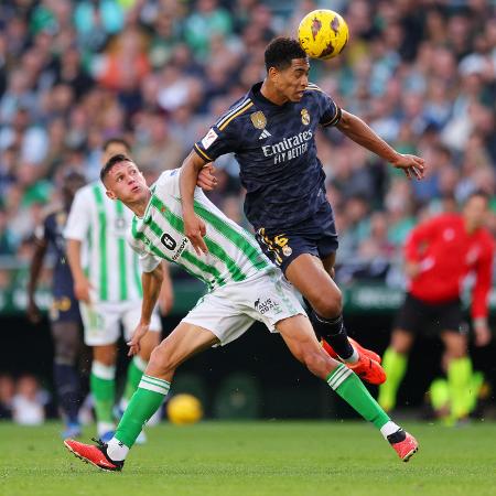 Real Madrid cede empate para o Real Betis e pode perder a