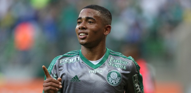 Mãe de Gabriel Jesus marca firme: 