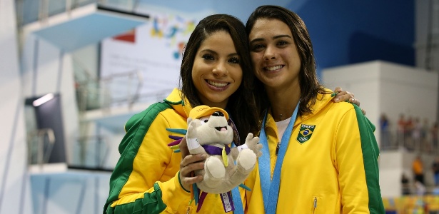 Ingrid Oliveira e Giovana Pedroso obtiveram medalha de prata no salto sincronizado da plataforma de dez metros em Toronto-2015