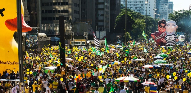 Grupos que apoiaram impeachment da ex-presidente Dilma voltam às ruas hoje (4)
