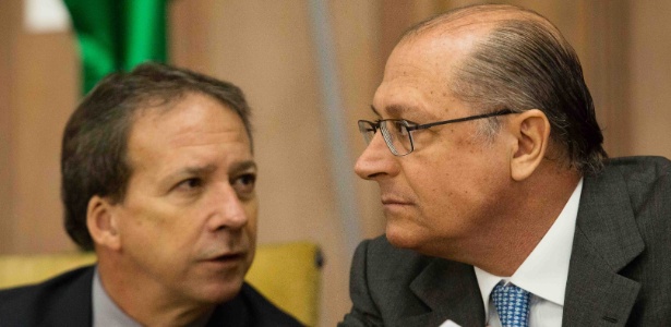 Edson Aparecido (à esquerda) é secretário da Casa Civil e braço direito do governador Geraldo Alckmin (PSDB)
