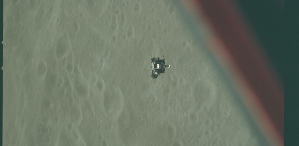 imagem-feita-pela-apollo-10-durante-sobrevoo-na-superficie-lunar-1969-1456183829552_615x300.jpg