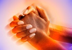Especialistas estudam efeitos da espiritualidade à saúde do brasileiro  (Foto: Thinkstock)