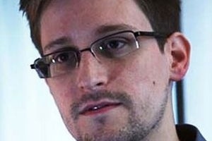 Edward Snowden, ex-técnico da CIA que divulgou programas secretos de espionagem do governo dos Estados Unidos