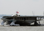 Maior barco solar do mundo chega a NY para estudar os efeitos do clima  (Foto: Don Emmert/AFP)