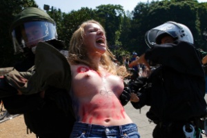 Pawel Kopczynski/Reuters