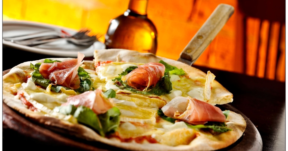 Veja sabores de pizzas gourmet Fotos UOL Economia