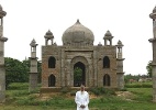 Indiano pobre constroi réplica do Taj Mahal para mulher  (Foto: BBC Brasil)
