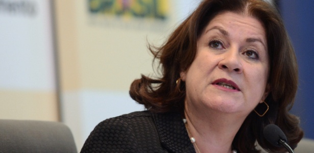 A ministra do Planejamento, Miriam Belchior, explica o Projeto de Lei Orçamentária Anual para 2014