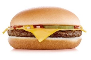 Cliente processou McDonald's após alegar ter encontrado barata em cheeseburguer (foto)