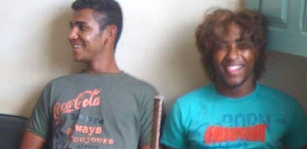 Renilson Alves da Silva e Romário Amorim de Oliveira, ambos com 19 anos, que foram presos nesta quarta-feira (23), em São João Evangelista 