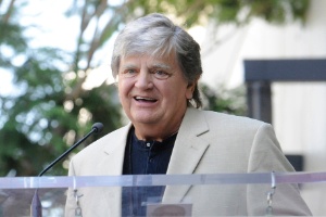 7.set.2011 - Phil Everly fala durante cerimônia na Calçada da Fama, em Hollywood, Los Angeles (Estados Unidos)