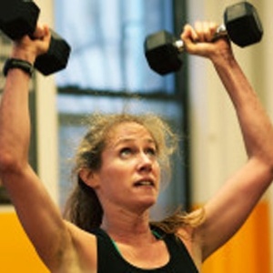 Musculação reduz risco de diabetes em mulheres, diz estudo