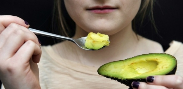 A gordura boa é encontrada em alimentos como abacate, azeite de oliva e óleos vegetais