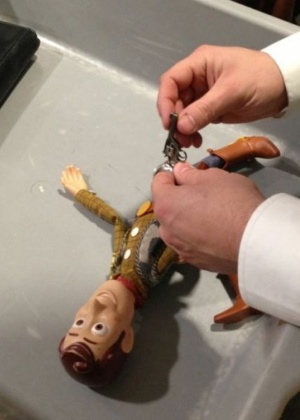 Boneco Woody passou por constrangimento em aeroporto no Reino Unido