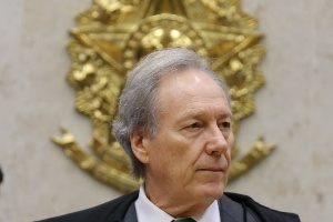 O ministro Ricardo Lewandowski durante sessão no STF (Supremo Tribunal Federal)