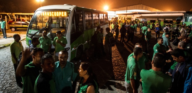 Motoristas e cobradores da cooperativa de transporte Transcooper, na zona norte de SP, fazem paralisação