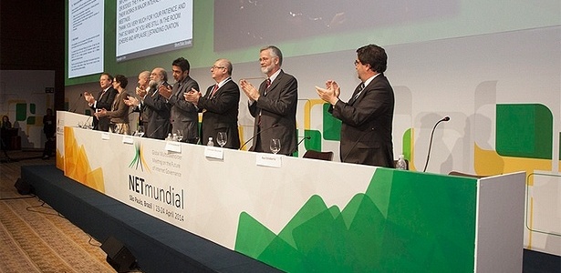 Sessão de encerramento do Netmundial; evento reuniu representantes de 97 países 
