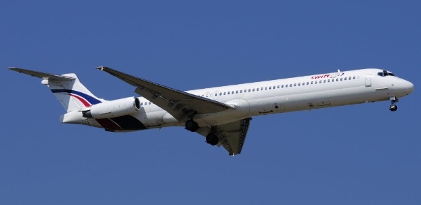 Avião McDonnell Douglas MD-83 da companhia aérea Air Algérie semelhante ao visto nesta foto desapareceu entre Burkina Fasso e Algéria com 116 pessoas a bordo